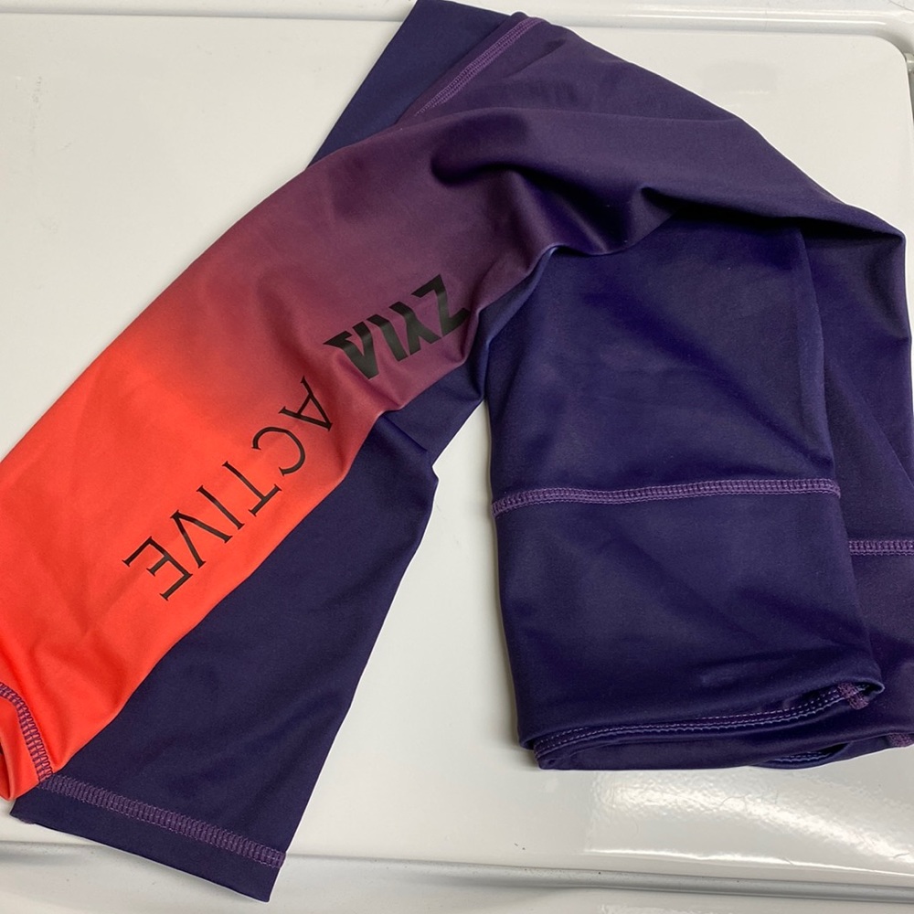 ZYIA Active leggings
